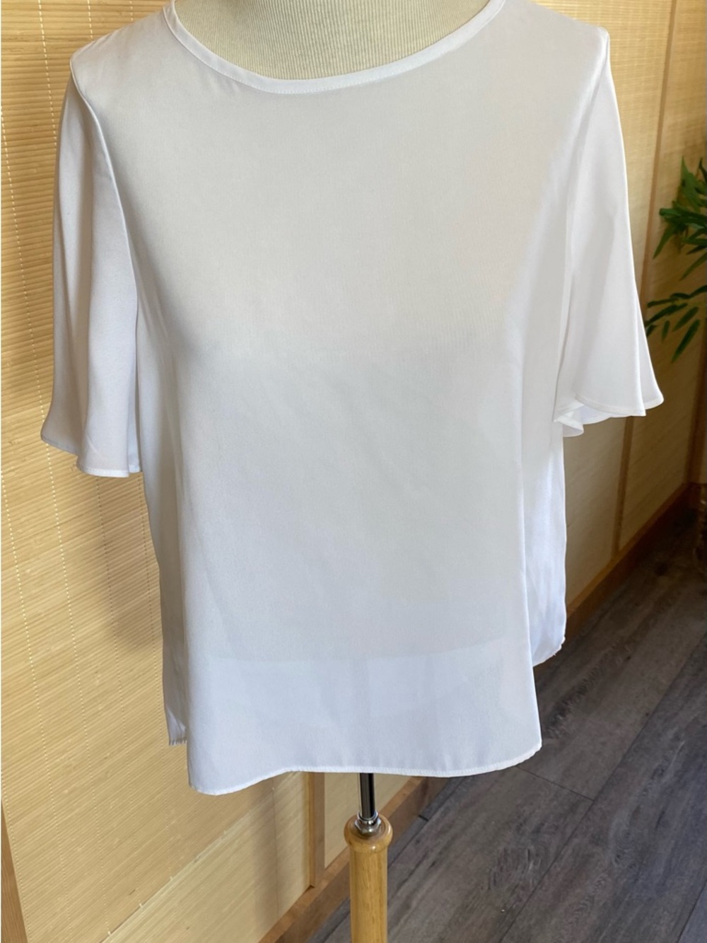 Women's White Short Sleeve Blouse - Classic Crew Neck